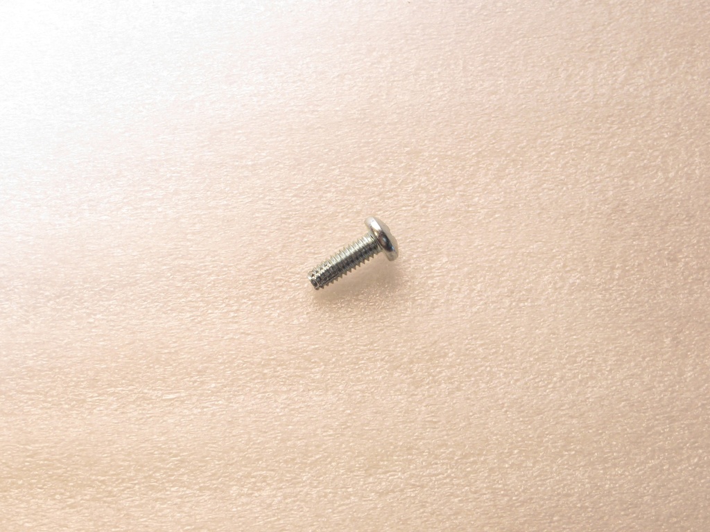 DC-6000/3300 3-WAY INLET MOUNTING SCREW