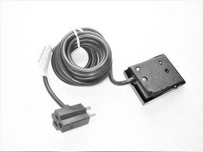 Press-On/Press-Off Foot Switch