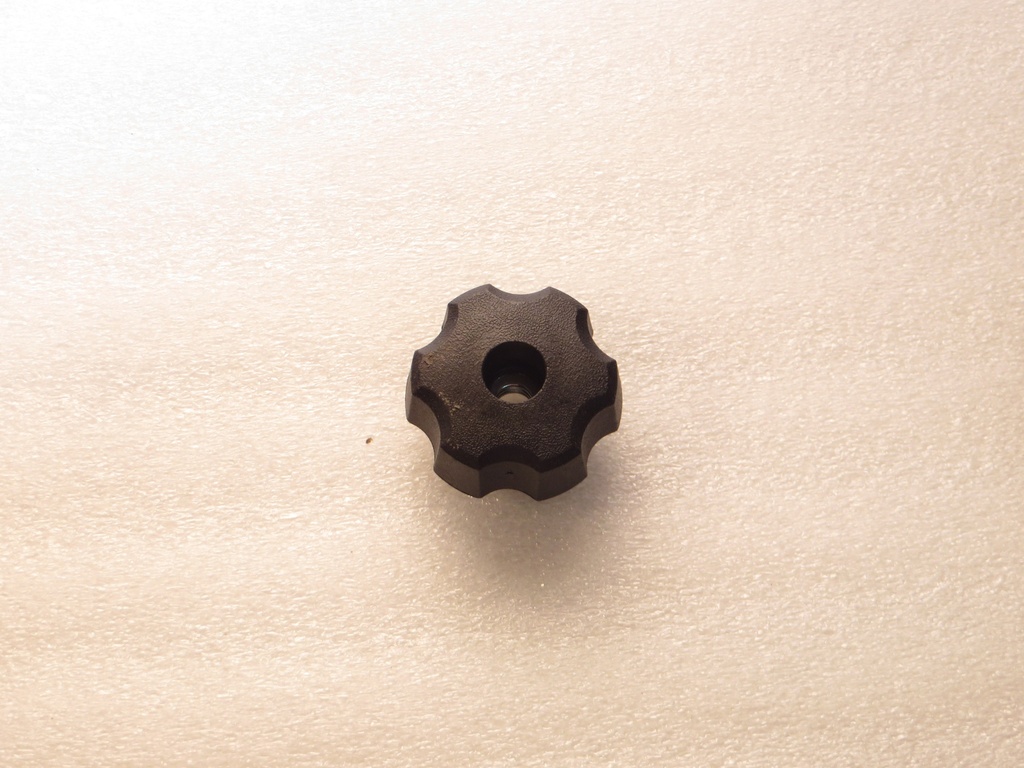 Jointer Knob with Insert (Self Locking) 