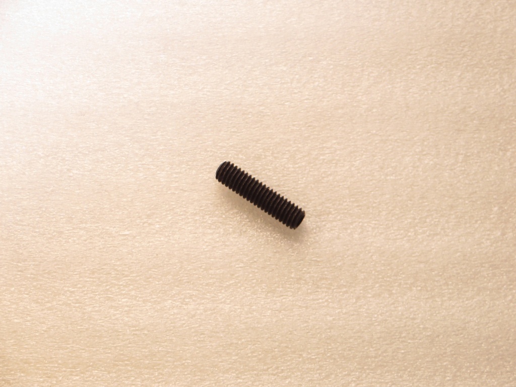 [516571] Bandsaw Set Screw (5/16-18 X 1.25)